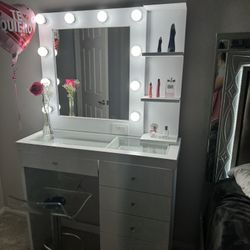 Makeup Vanity