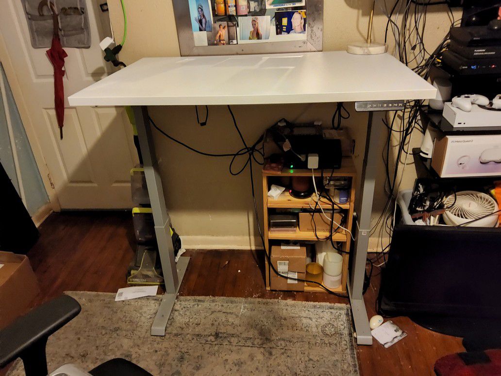 Automated Stand Up Desk
