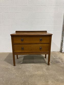 Antique Edwardian Arts & Crafts Quartersawn Oak 2-Drawer Chest Dresser Ring Pulls Reeded Legs 1900s