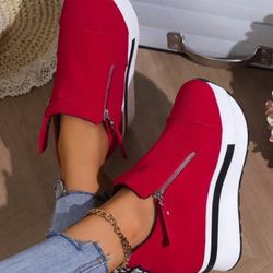 Brand New Women's Platform Wedge Sneakers . Rex Or Black