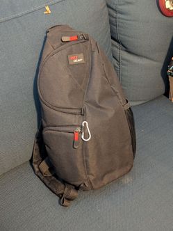 Small sling camera bag - red/black