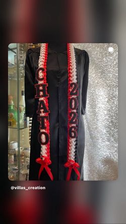 Chato/2026 dual graduation lei.