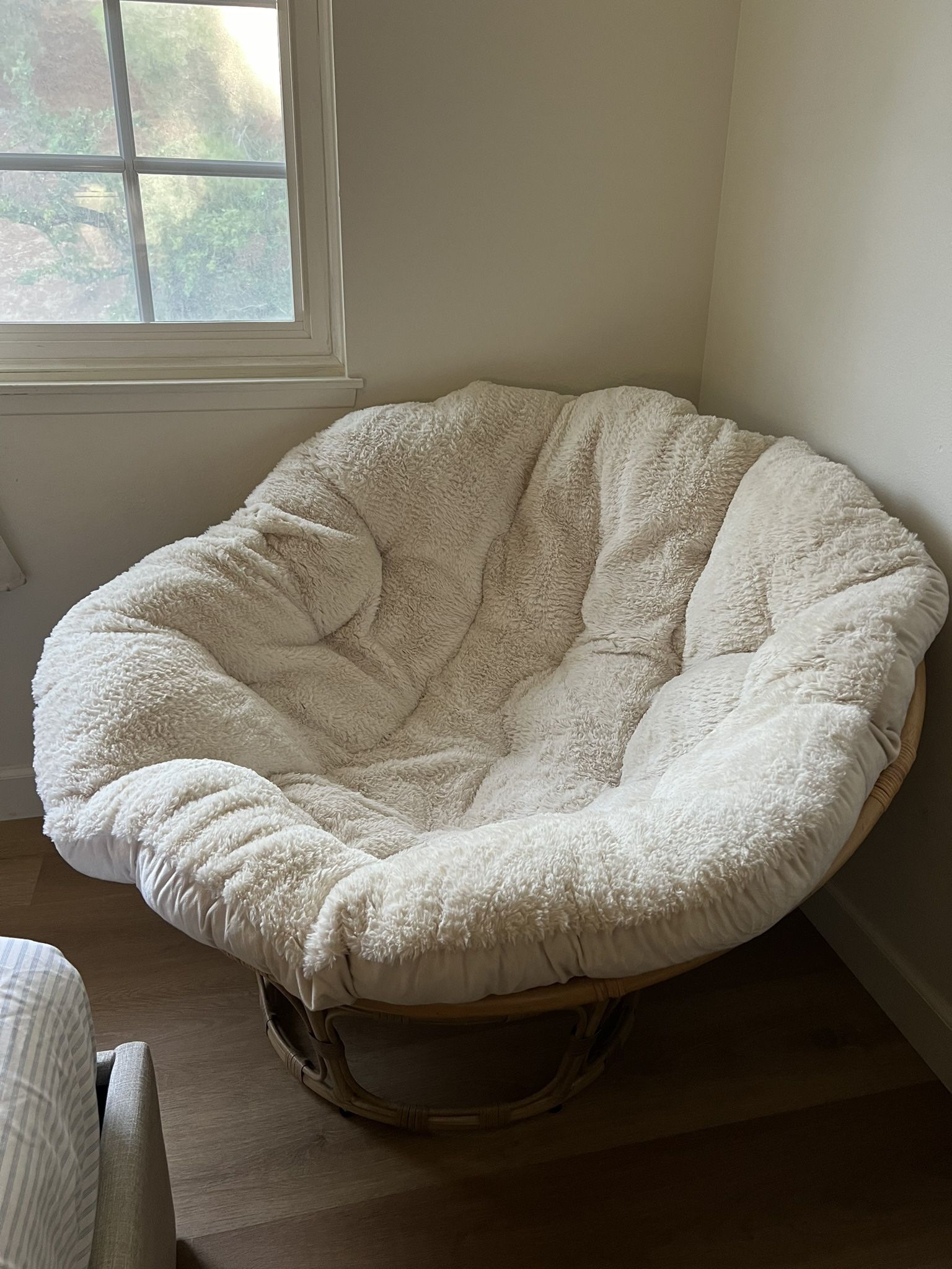 Cream Colored Papasan Chair