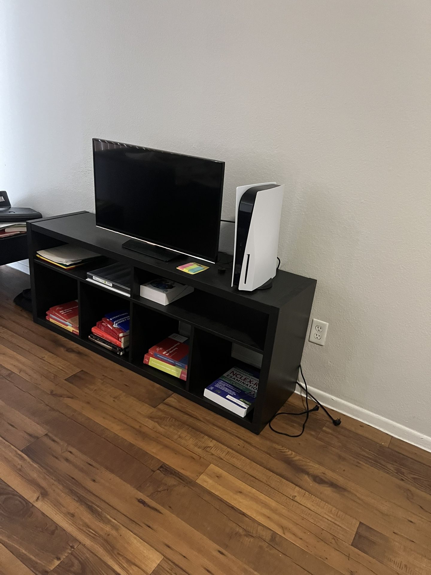 32” Samsung Smart TV