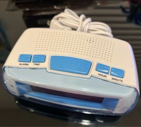 Digital Alarm Clock with Snooze