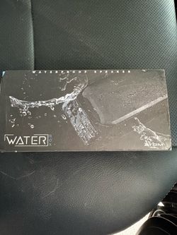 Water box speaker with Heineken Logo