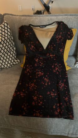 Girls dress $4.00