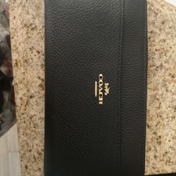Women’s Coach Wallet 