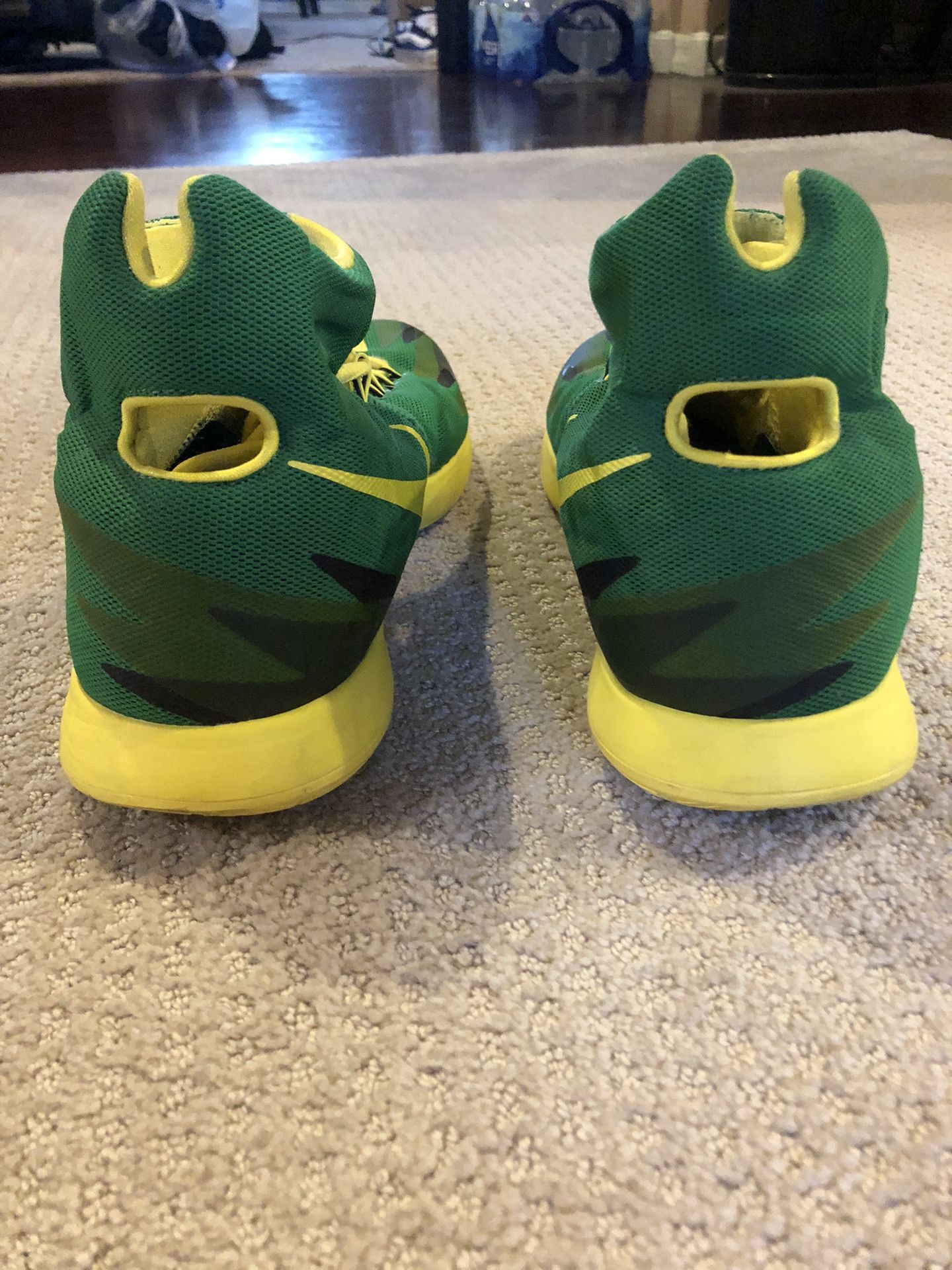 RARE Nike Zoom Hyperrev Basketball Shoes Green Yellow 630913 