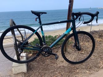 Felt vr60. 16 speed X-Large lightweight aluminum frame with mechanical disc brakes