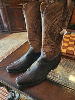 Lucchese Boots  10d  New 