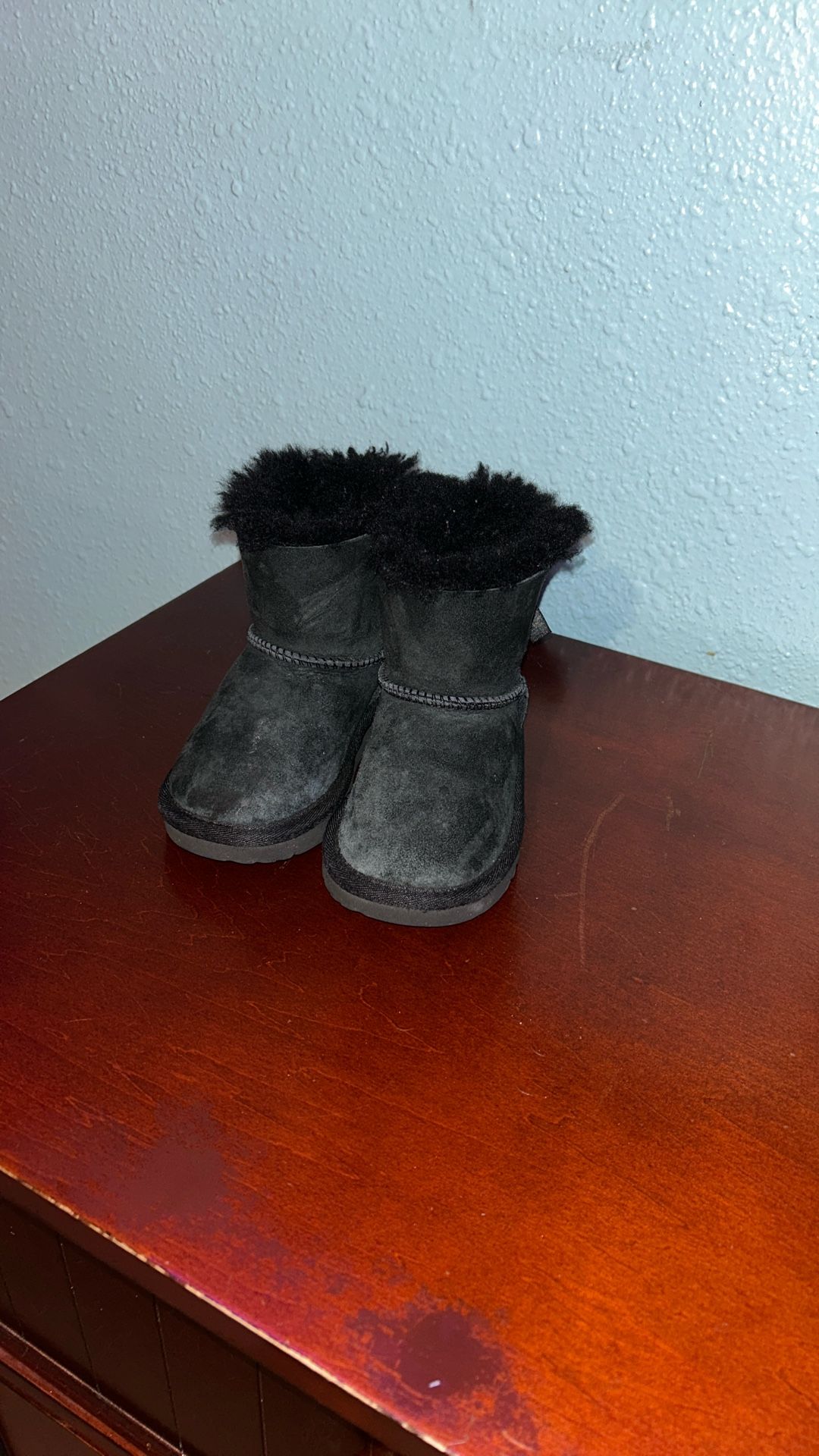 Uggs Boot Size 8 Toddler