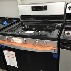 New Scratch And Dent Whirlpool 5 Burner Gas Stainless Steel Range. 1 Year Warranty 