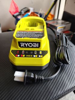 Ryobi 18v battery charger/ NEW