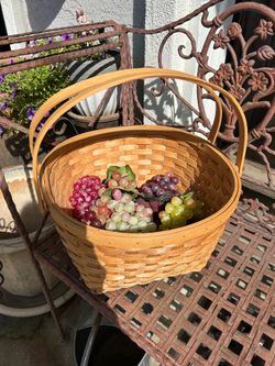 Basket with Grapes!
