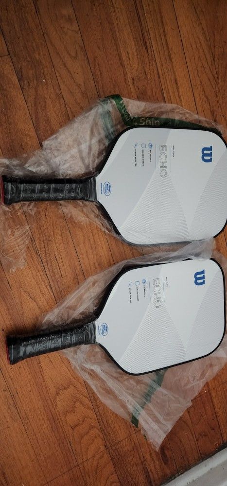 Wilson Echo Pickleball Paddle