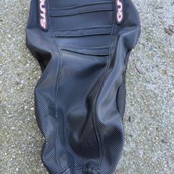 Guts Seat Cover (Black NEW) macfox 1s