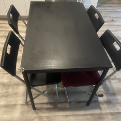 Ikea dining table and 4 chair