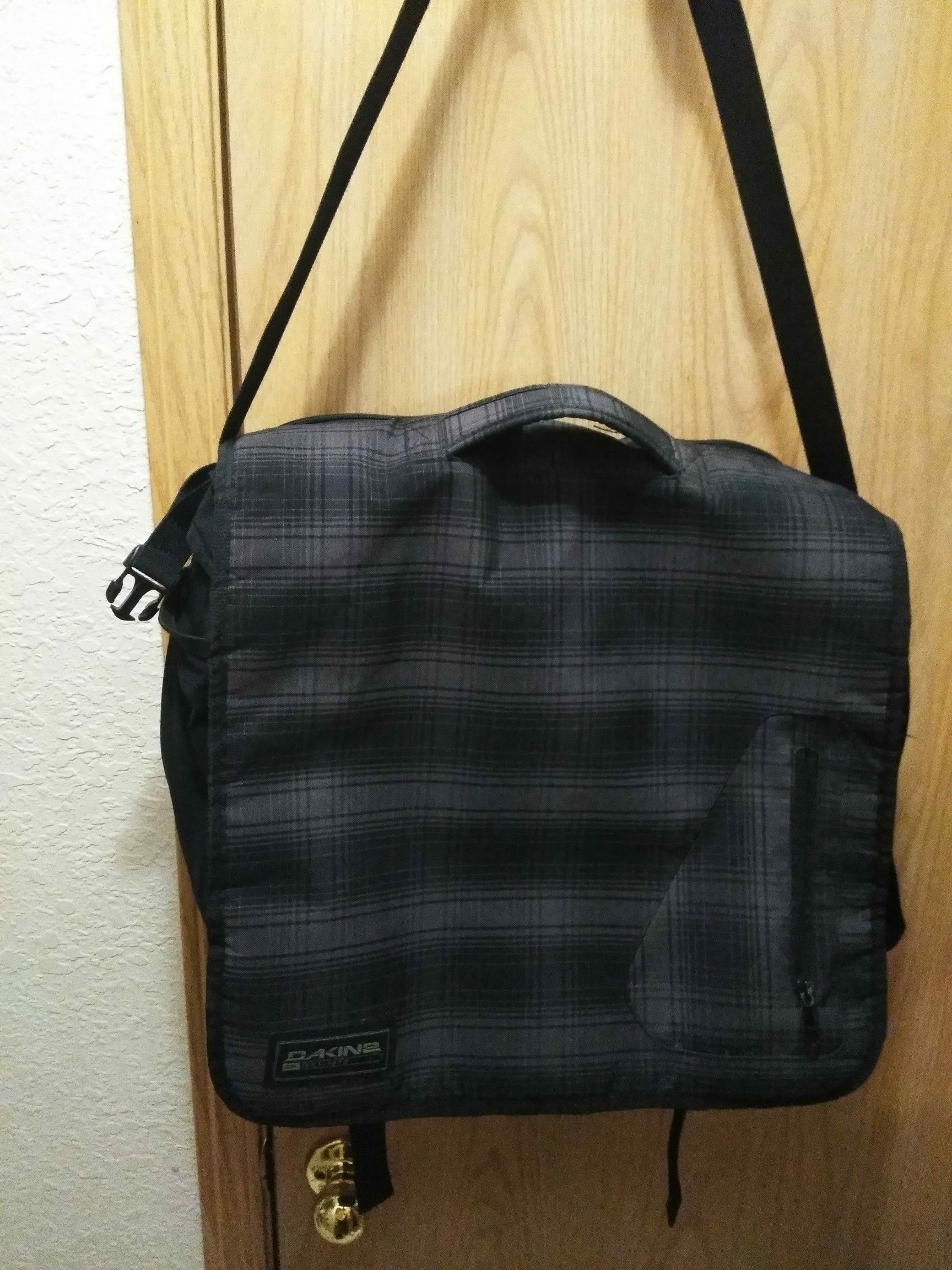 Large Dakine Messenger Bag