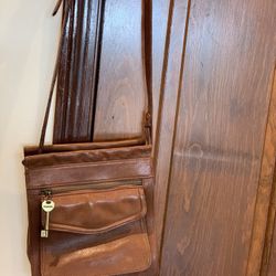 Genuine Leather Authentic Fossil Purse!