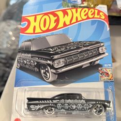 Hotwheels Treasure Hunt 