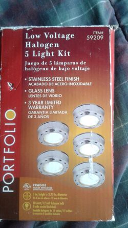 Low voltage halogen light set