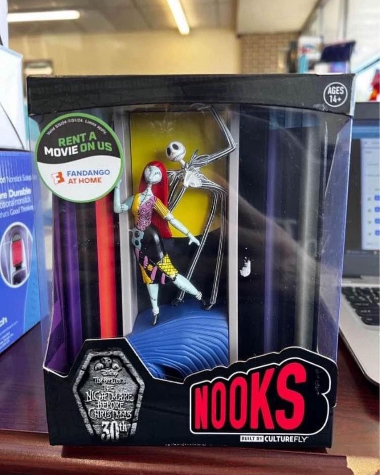 Disney Nightmare Before Christmas Sculpted Relief Nook, New in Box