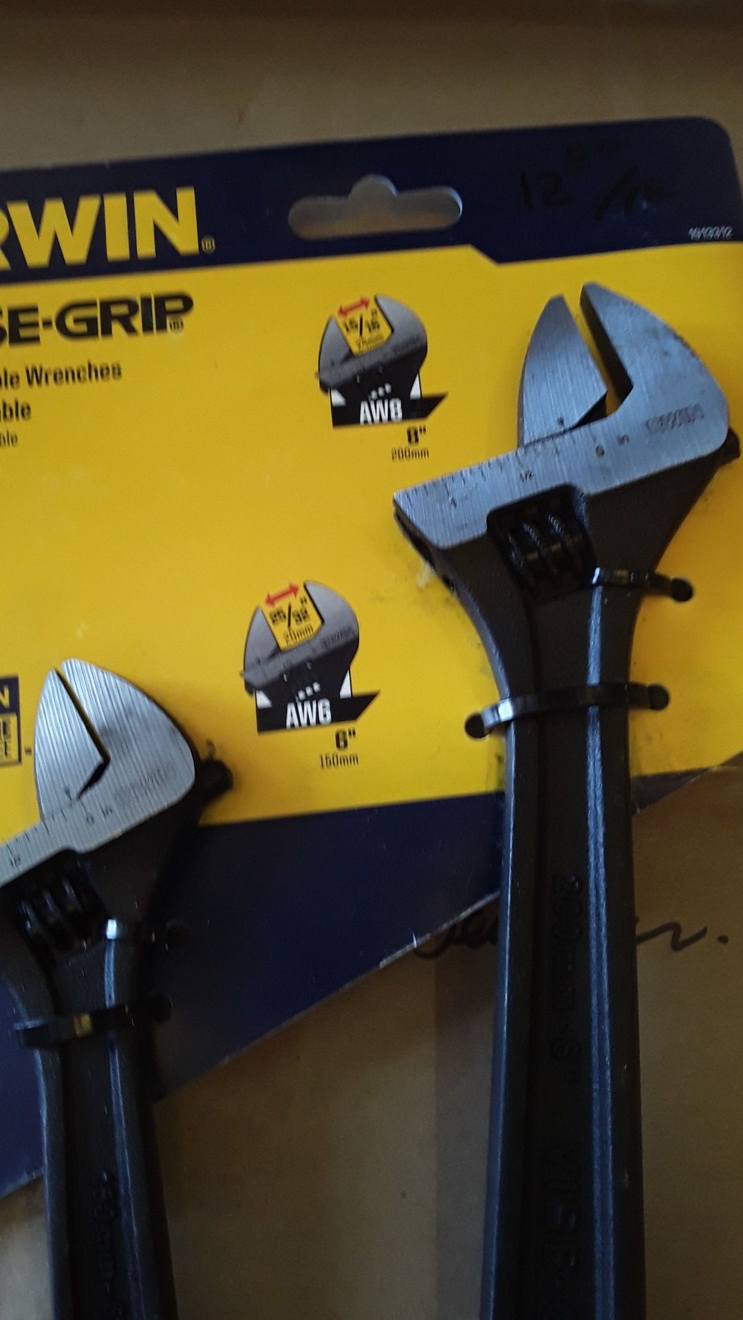 Adjustable wrenches
