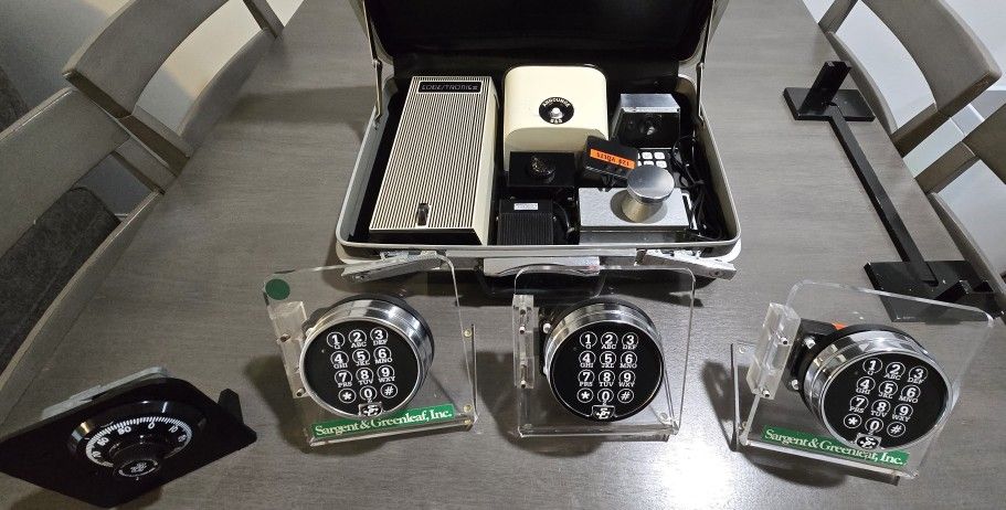 Sargent & Greenleaf Safe Lockst