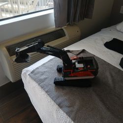 1:14 Legendary Digger RC Excavator Construction Vehicle 