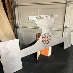 Skateboard Sign … Independent Trucks 