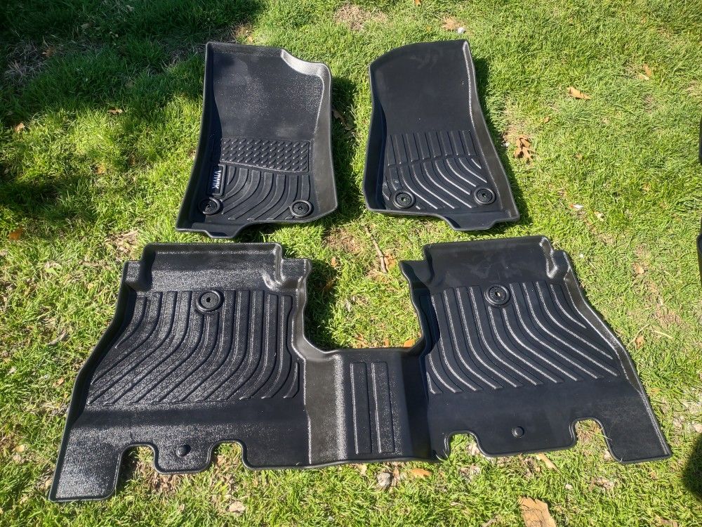  Rubber Floor Mats For Dodge Jeep Wrangler Sahara  2021