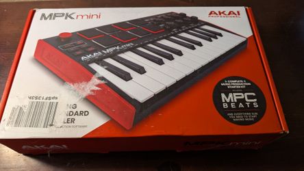 Akai Professional MPK Mini MK3 25 Key USB MIDI Keyboard Controller