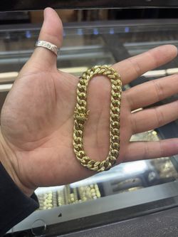 14k Miami Cuban Bracelet 📲 We Buy Gold 👇 Price 