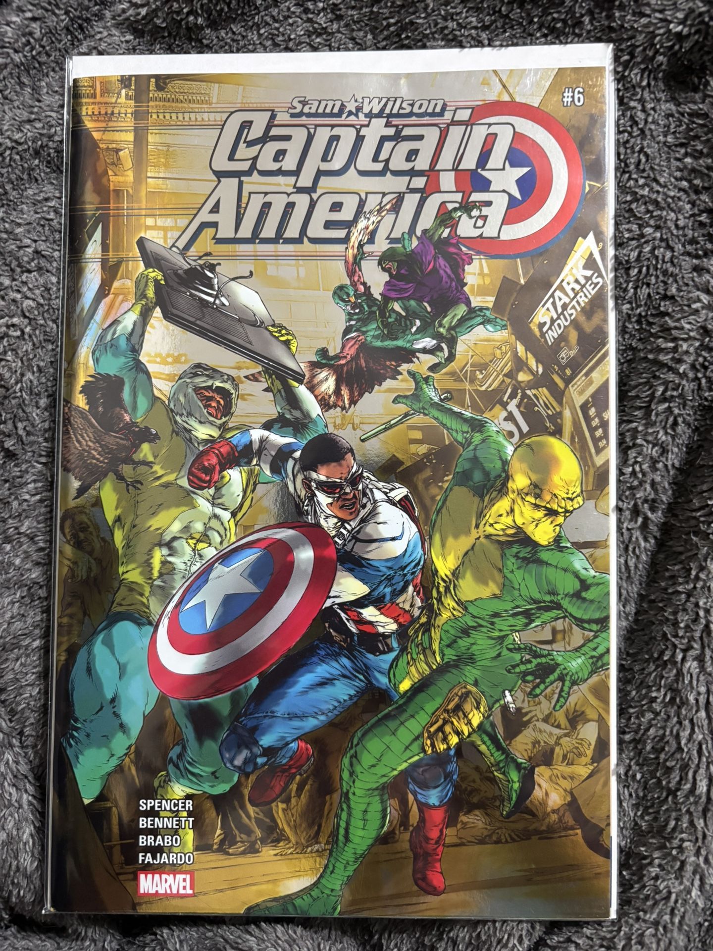 Captain America Sam Wilson #6 Red Hulk Cap Pack Whatnot Gold Foil Lmtd 300
