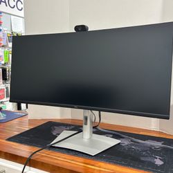 Dell Pro P 34 USB-C Hub Conferencing Monitor 34” Like New (P3426WEB)