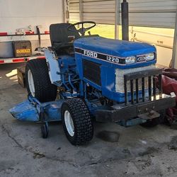 Tractor   2010 Ford DIESEL