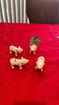 Pig card or picture holder Christmas decor Each $8 or 4 x $28