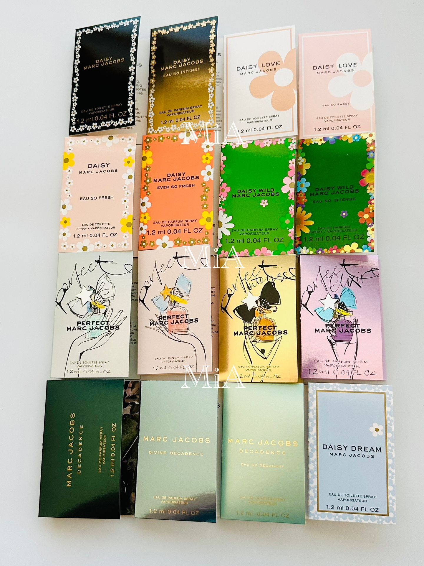 Marc Jacobs Perfume Collection Sample Size (16pcs)