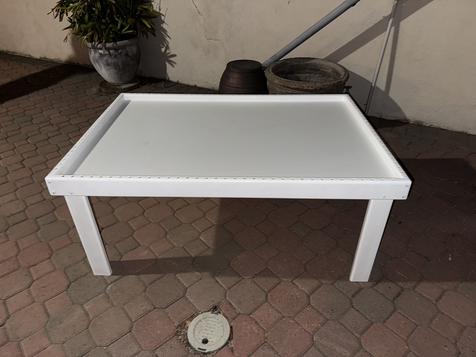 Nilo Kids Table