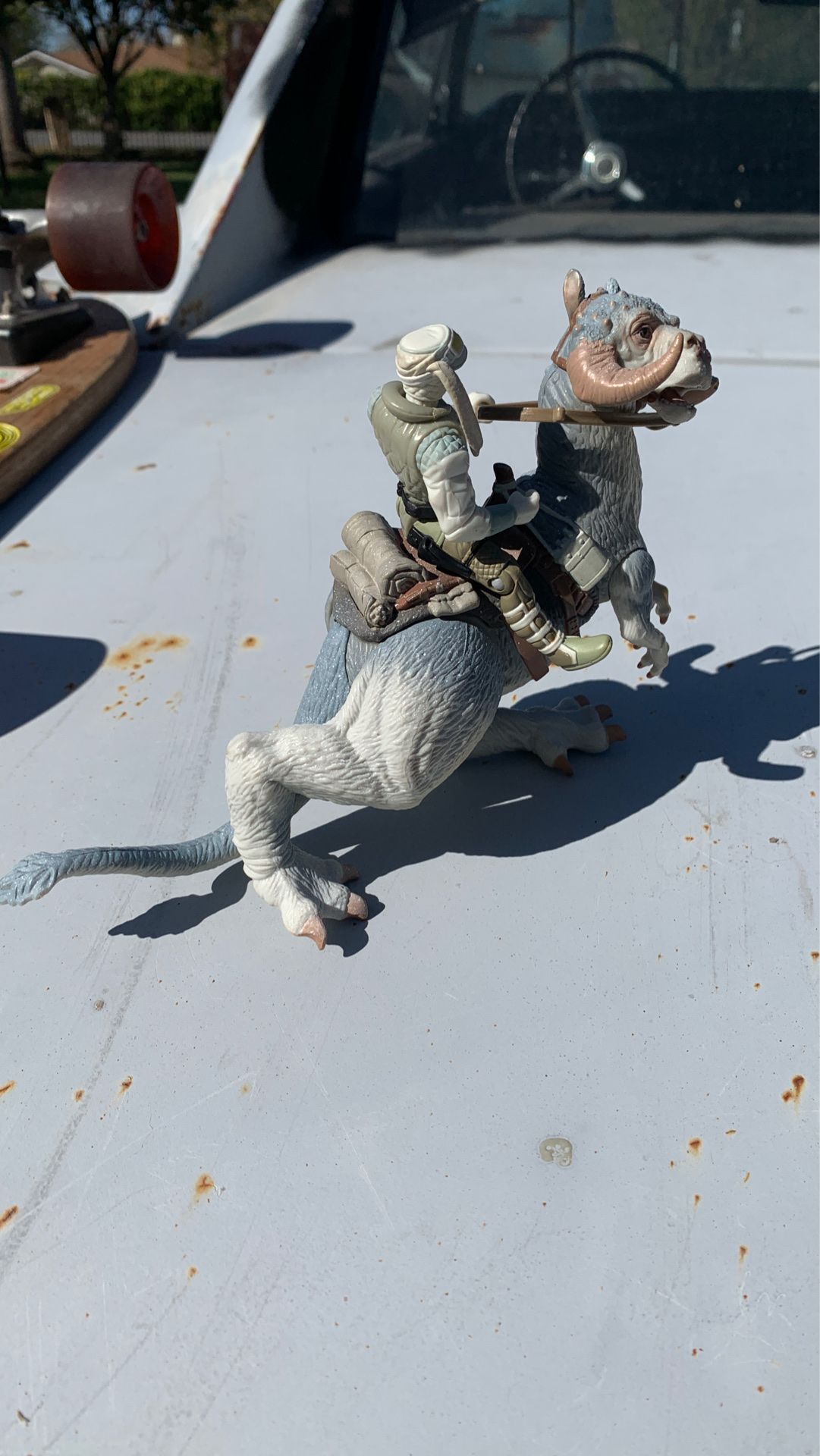 1987 tauntaun With Luke