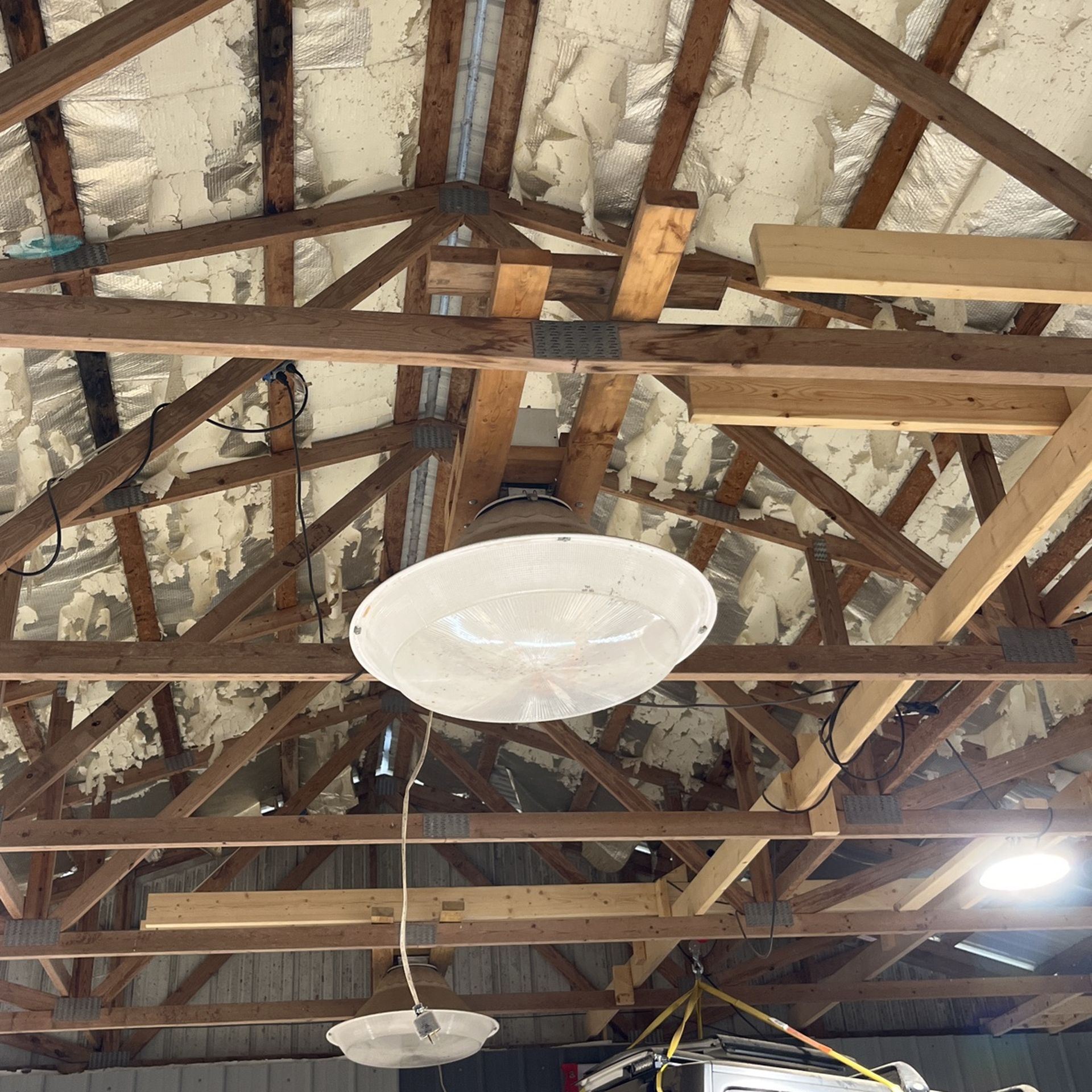 HID Pole Barn/Gymnasium Lights