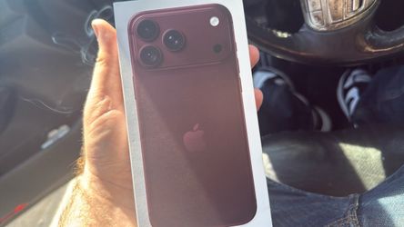 iPhone 18 promax 256 att locked