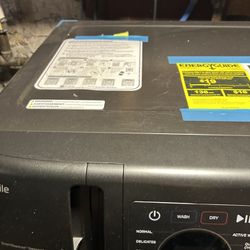 Brand New Washer !! Less Than 2 Months Old 