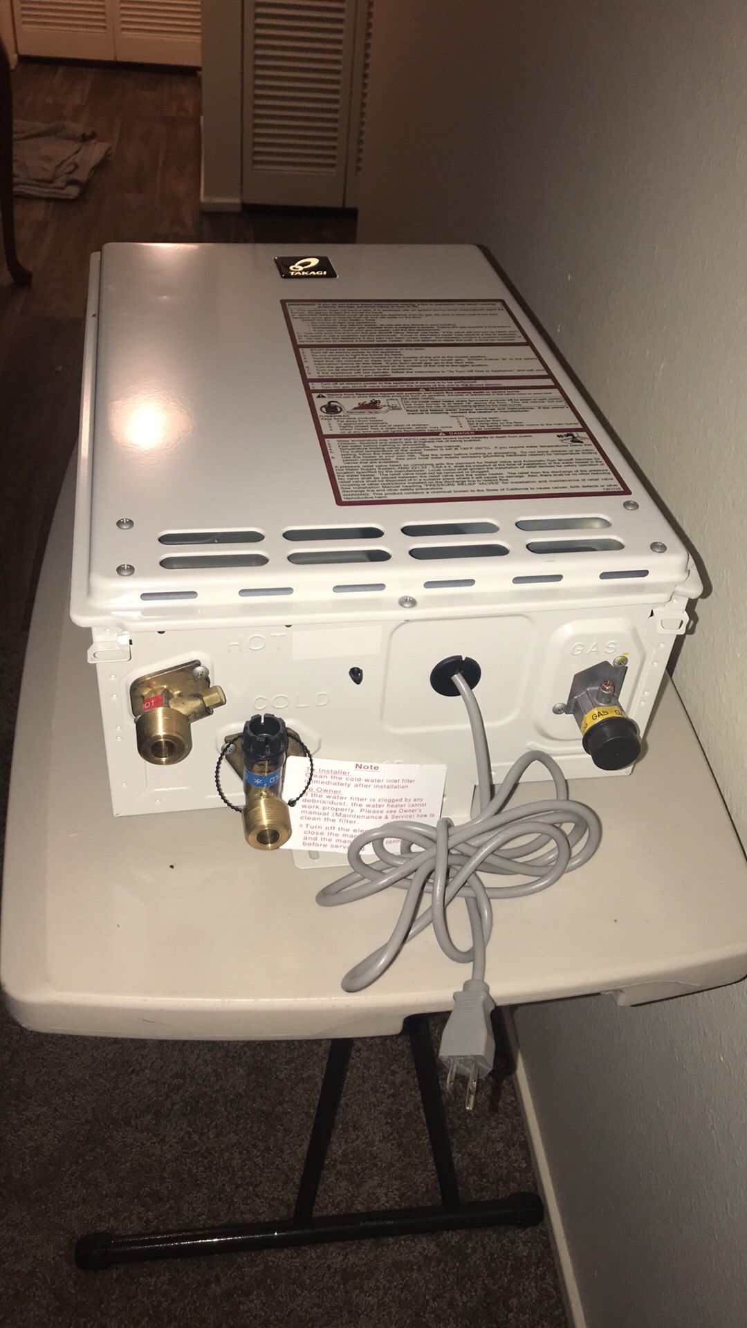 Takagi T-KJr2U-IN-N Natural Gas Tankless Water Heater, 140k BTU, Outdoor,  Non-Condensing ULN for Sale in Portland, OR - OfferUp