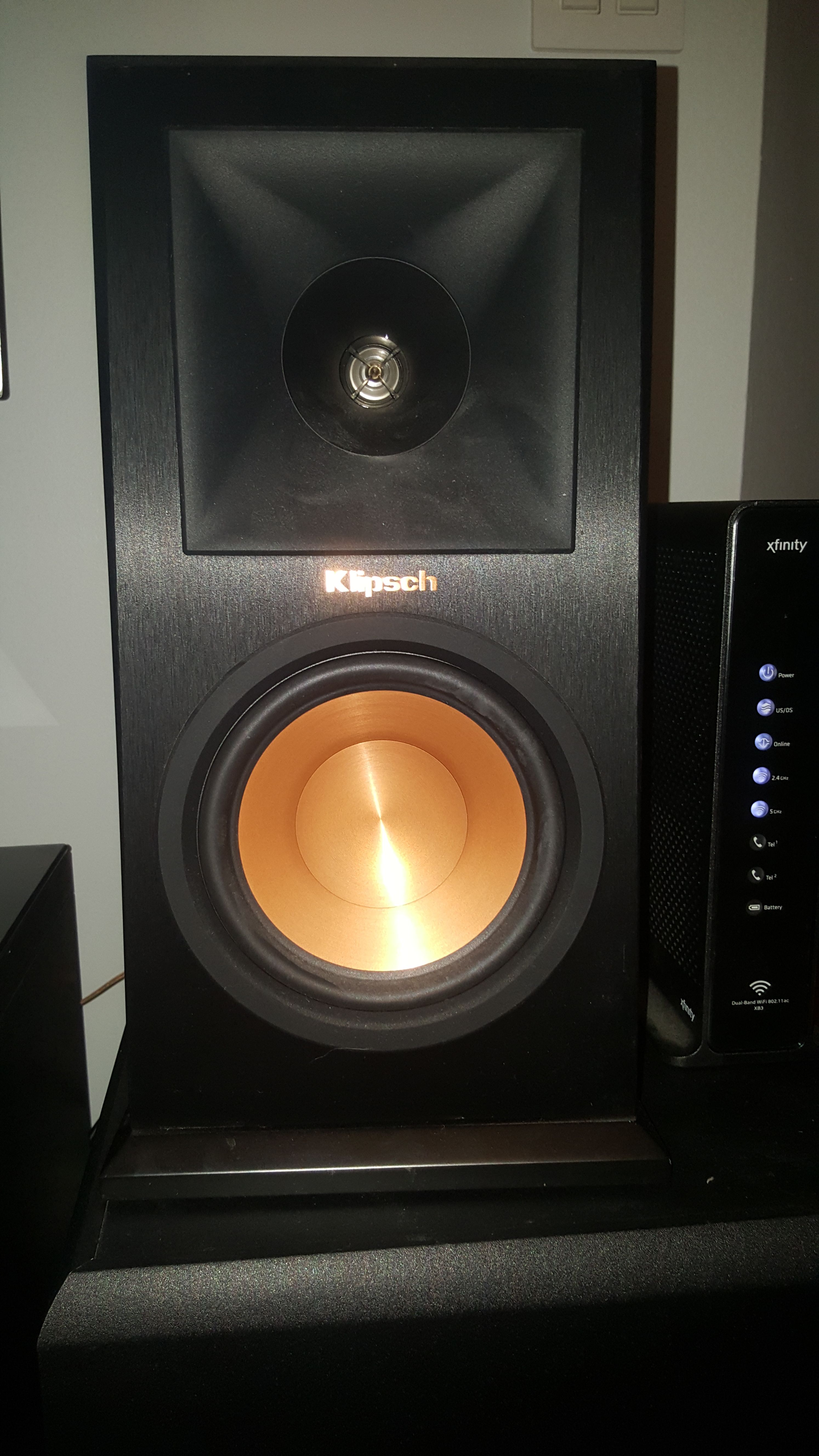 Klipsch RP-160M bookshelf speakers