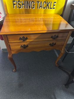 Very nice pine dresser side table end table