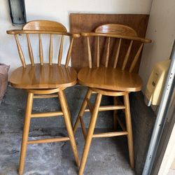 2 Swivel Solid Oak Bar Stools