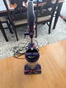 Hoover Upright Bagless Vacuum Cleaner