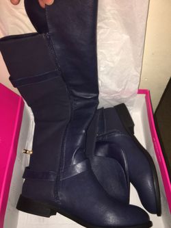 Women’s knee high boots SIZE 12